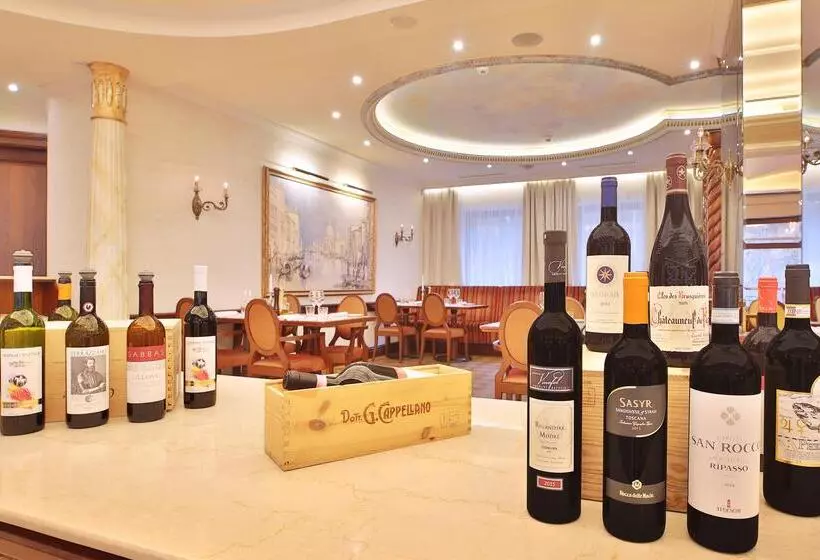 Fotos del hotel Retro Riverside Wellness Resort:  73