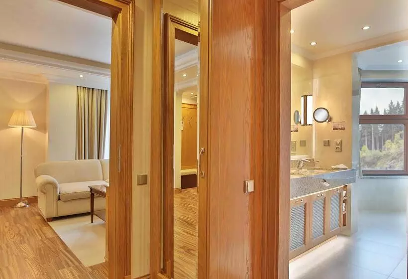 Fotos del hotel Retro Riverside Wellness Resort:  76