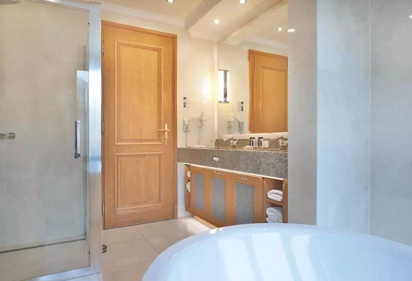 Fotos del hotel Retro Riverside Wellness Resort:  51