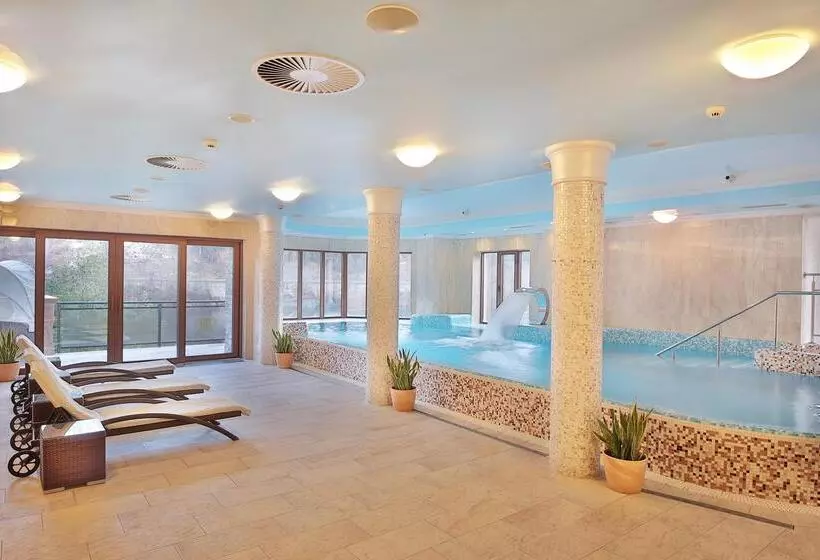 Fotos del hotel Retro Riverside Wellness Resort:  69