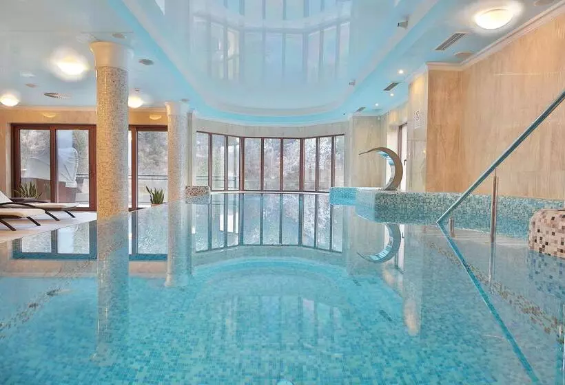 Fotos del hotel Retro Riverside Wellness Resort:  14