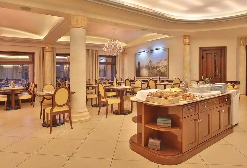 Fotos del hotel Retro Riverside Wellness Resort:  29