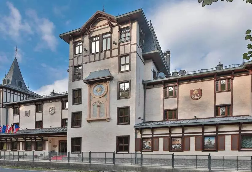 Fotos del hotel Retro Riverside Wellness Resort:  82