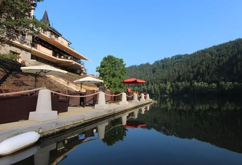 Fotos del hotel Retro Riverside Wellness Resort:  75