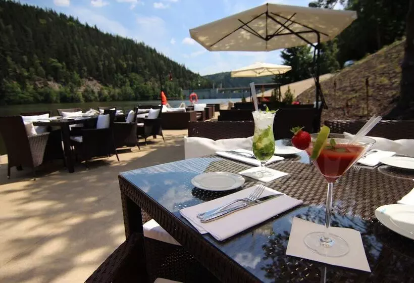 Fotos del hotel Retro Riverside Wellness Resort:  47