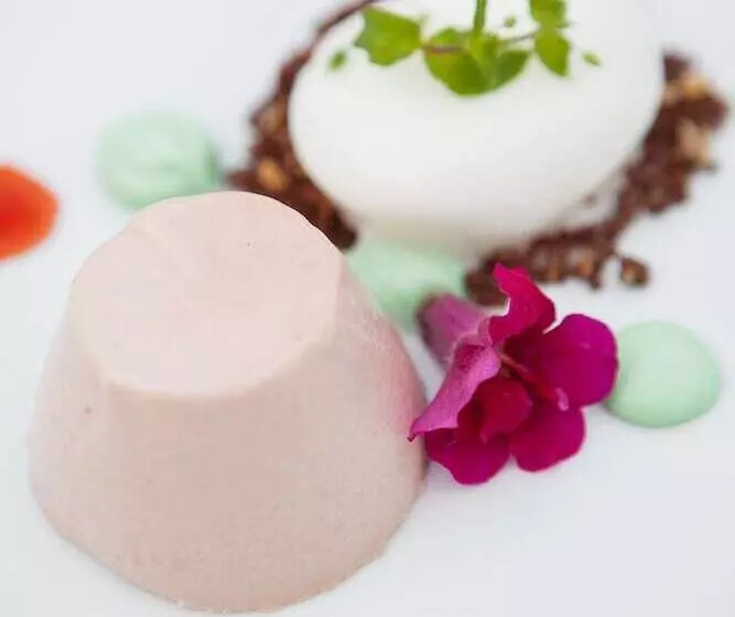 Fotos del hotel Retro Riverside Wellness Resort:  72