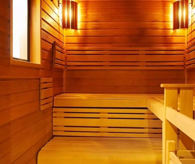 Fotos del hotel Retro Riverside Wellness Resort:  24