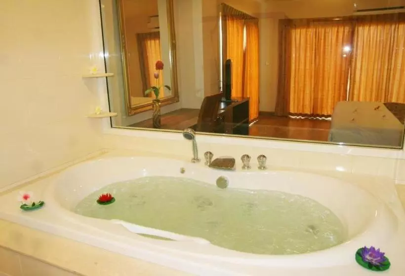 Fotos del hotel Siam Platinum Pattaya:  8