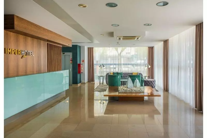 Fotos del hotel Imperhotel:  2