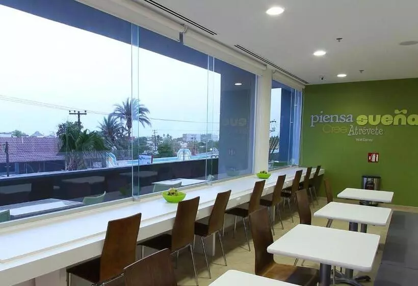 Fotos del hotel One La Paz:  12