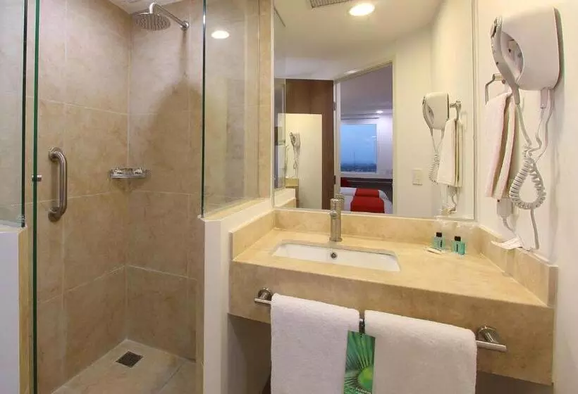 Fotos del hotel One La Paz:  11