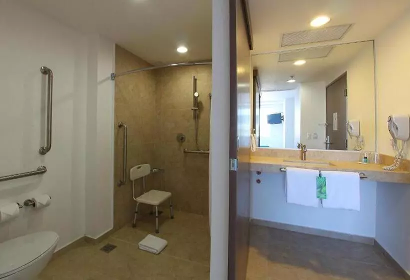 Fotos del hotel One La Paz:  5