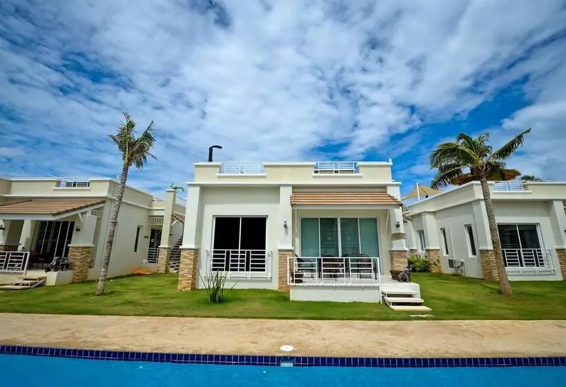 Fotos del hotel Oriental Beach Pearl Resort:  18