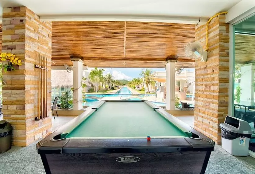 Fotos del hotel Oriental Beach Pearl Resort:  4