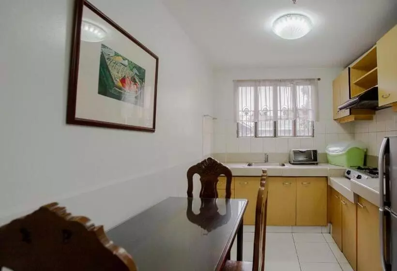 Fotos del hotel Capital O 201 Newgrange Condotel:  15