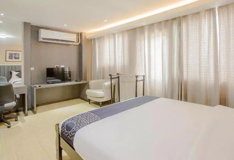 Capital O 201 Newgrange Condotel