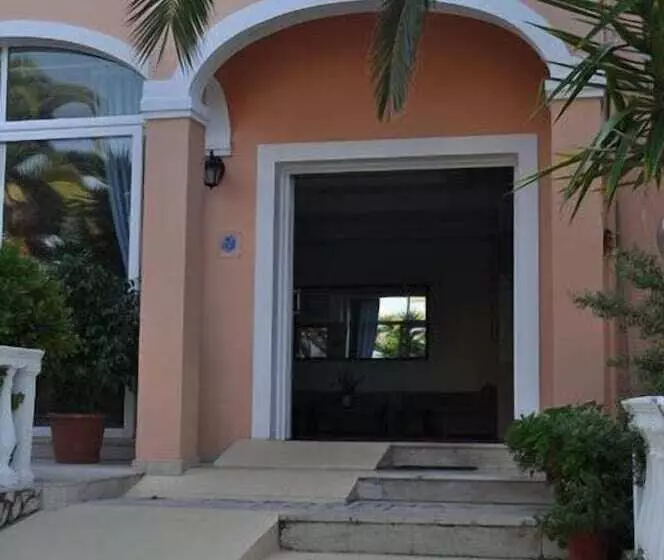 Fotos del hotel Paramonas:  16