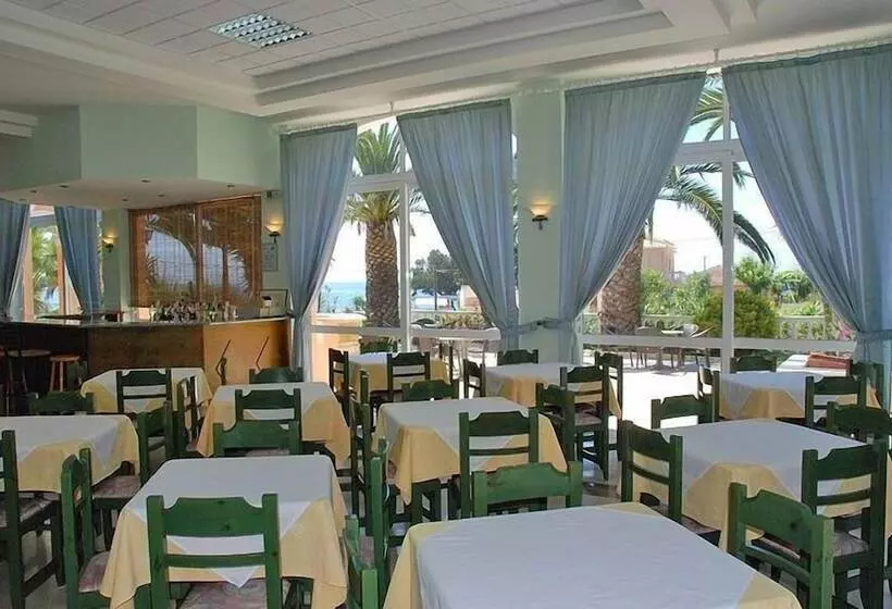 Fotos del hotel Paramonas:  3