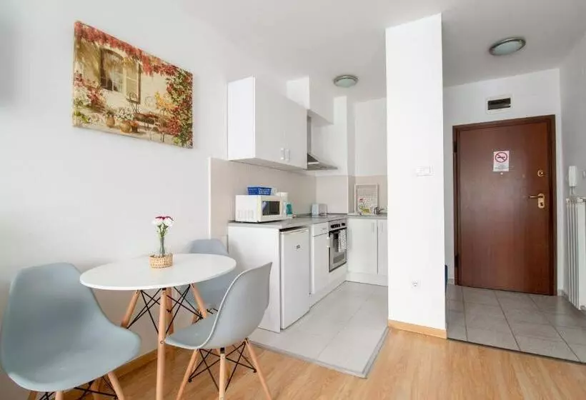 Fotos del hotel Prince Apartments:  9