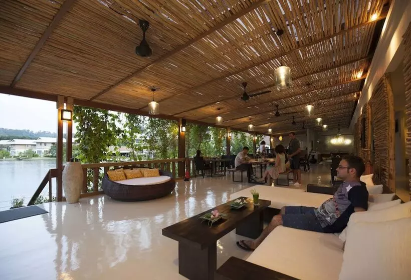 Fotos del hotel The LifeCo Phuket:  6