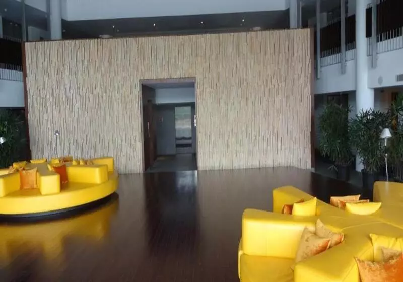 Fotos del hotel Avasa:  11