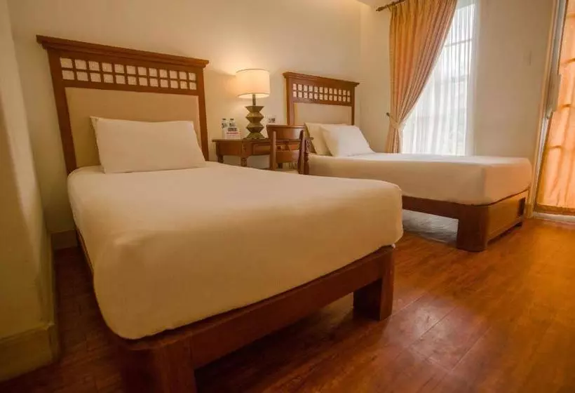 Fotos del hotel Emilia:  19