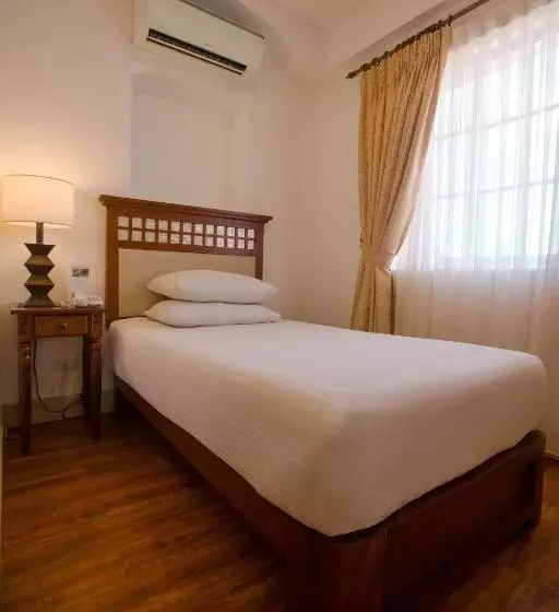 Fotos del hotel Emilia:  13