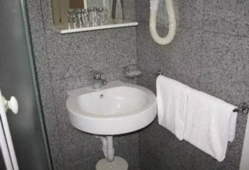 Fotos del hotel Engadina:  6