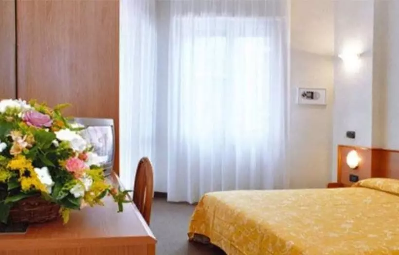 Fotos del hotel Engadina:  11