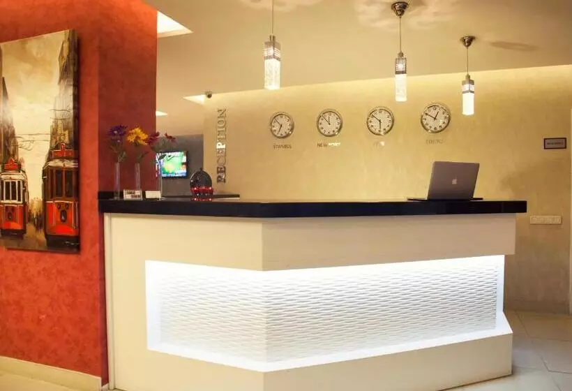 Fotos del hotel Helikon Business:  11