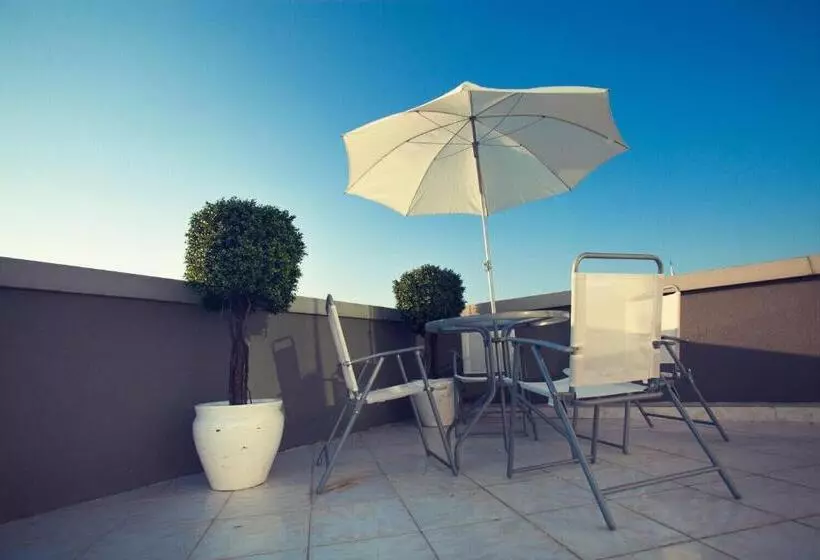 Fotos del hotel Helikon Business:  6