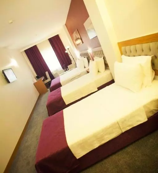 Fotos del hotel Helikon Business:  23