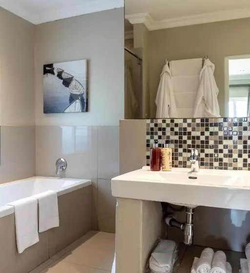 Fotos del hotel Whale Rock Luxury Lodge:  7