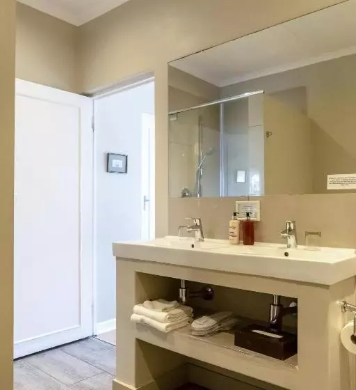 Fotos del hotel Whale Rock Luxury Lodge:  12