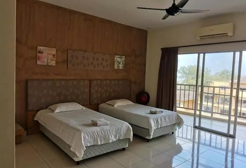 Fotos del hotel Gold Coast Morib Apartment 2room:  2