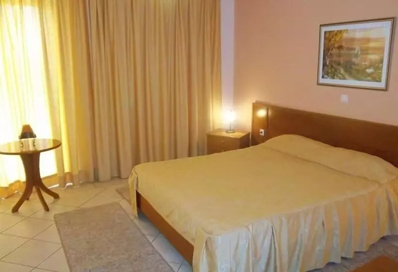 Fotos del hotel Iria Beach:  6