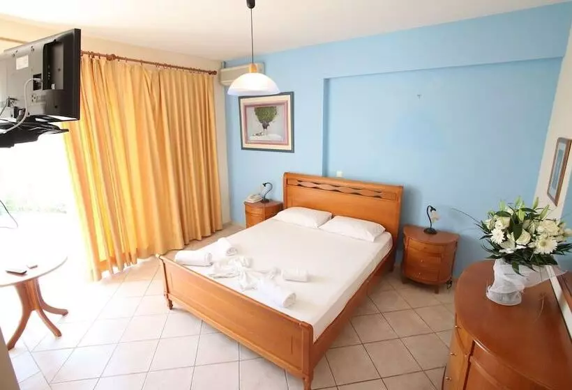 Fotos del hotel Iria Beach:  11