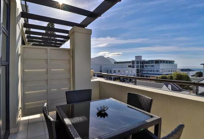 Fotos del hotel Whale Coast All-suite-:  3