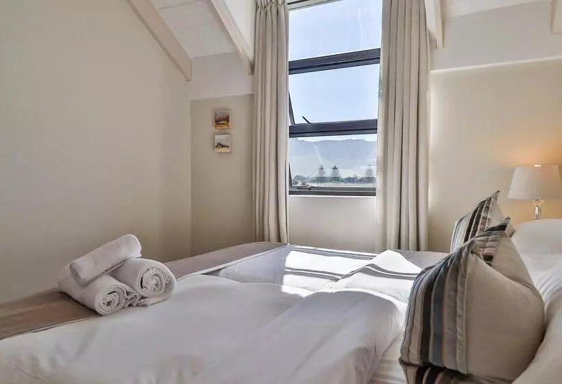 Fotos del hotel Whale Coast All-suite-:  8