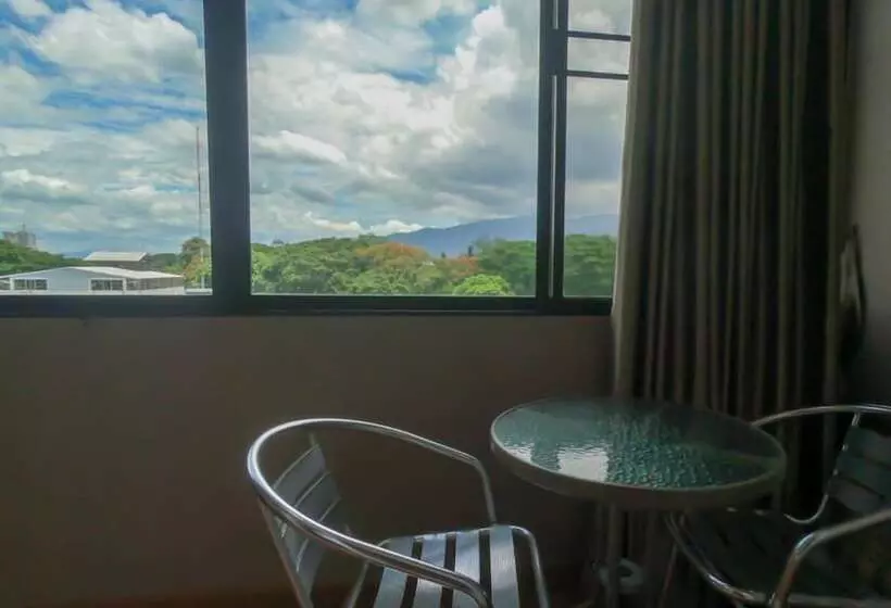 Fotos del hotel Inspire House:  8