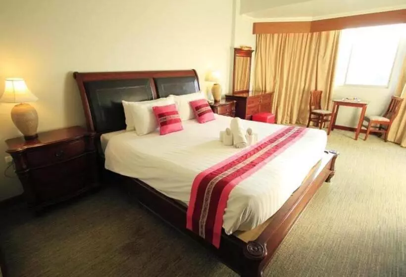 Fotos del hotel Thepnakorn:  7