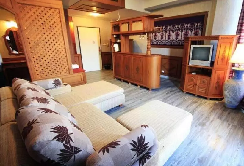 Fotos del hotel Thepnakorn:  15