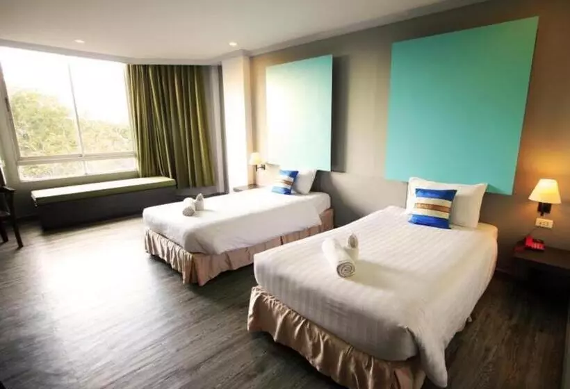 Fotos del hotel Thepnakorn:  10