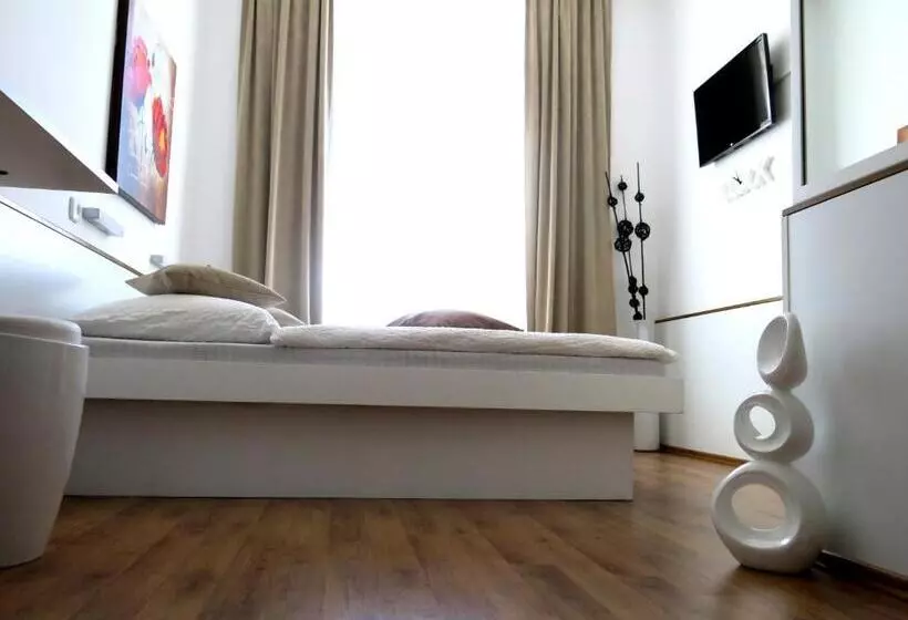 Fotos del hotel Kibi Rooms:  17