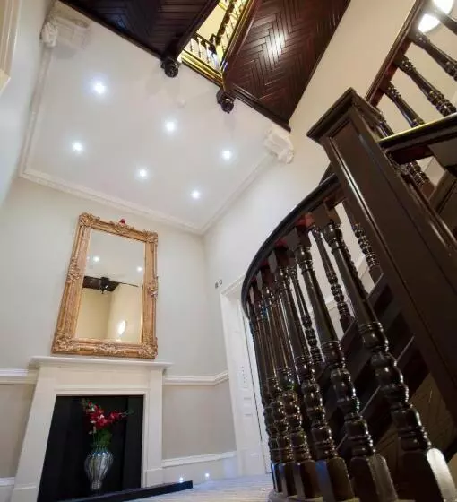 Fotos del hotel Palmerston Suites:  2