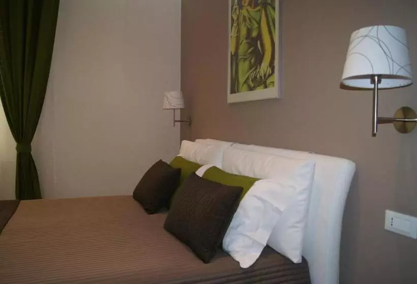 Fotos del hotel Mia Suites:  11