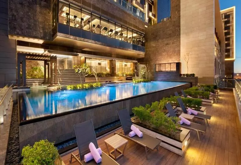 Fotos del hotel The Leela Ambience Convention Hotel Delhi:  3