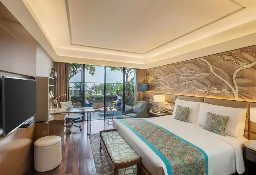 Fotos del hotel The Leela Ambience Convention Hotel Delhi:  24