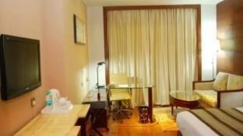 Fotos del hotel Shuhul Continental:  7