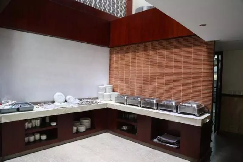 Fotos del hotel Shuhul Continental:  5